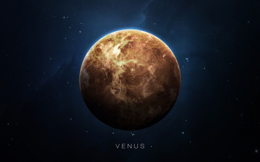 Comment l'influence de Venus en Capricorne se manifeste-t-elle dans les relations amoureuses ?